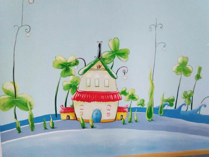 幼儿园墙面壁画，可爱的小房子
